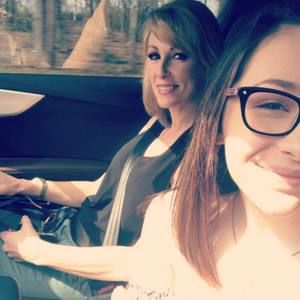 Meet your Posher, Courtney